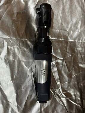 Campbell Hausfeld 3/8-in Air Pneumatic Ratchet Wrench TL050101AV